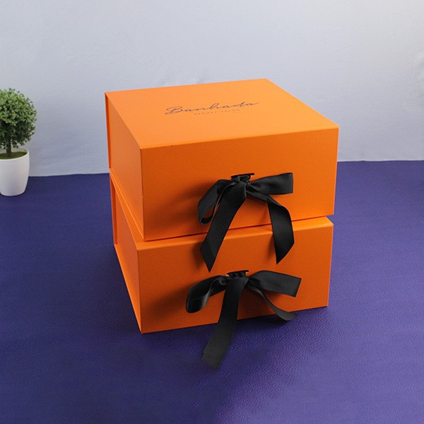 magnetic closure box with ribbon 6
